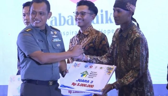 Sukses Pembibitan Kentang Merah, Pemuda Pasuruan Raih Juara 3 Anugerah Petani Milenial Inovatif Jatim 2024