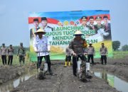 Gugus Tugas Polres Gresik Tanam Jagung untuk Dukung Ketahanan Pangan Nasional