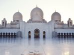 Fakta Menarik Dubai Kota Modern di Timur Tengah