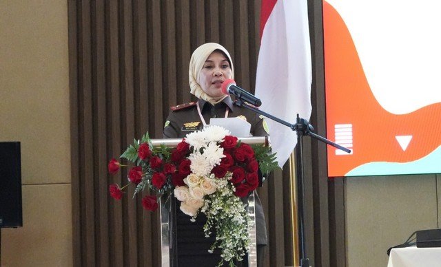 Dr Mia Amiati Kepala Kejaksaan Tinggi Jawa Timur