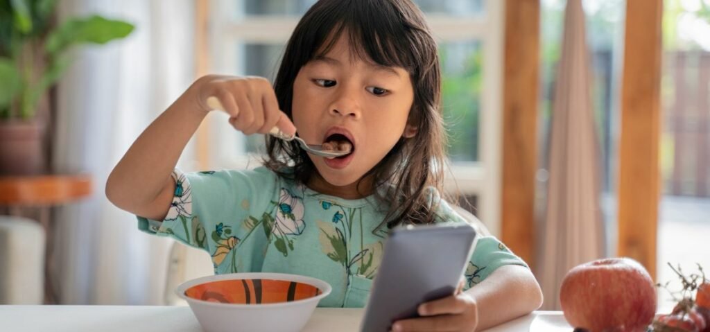 anak sering main hp