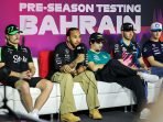 2402 Naskah Olahraga F1 Lewis Hamilton 1