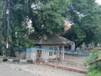 Gedung lama tak layak