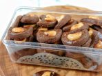 kue kering coklat