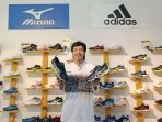 sepatu adidas