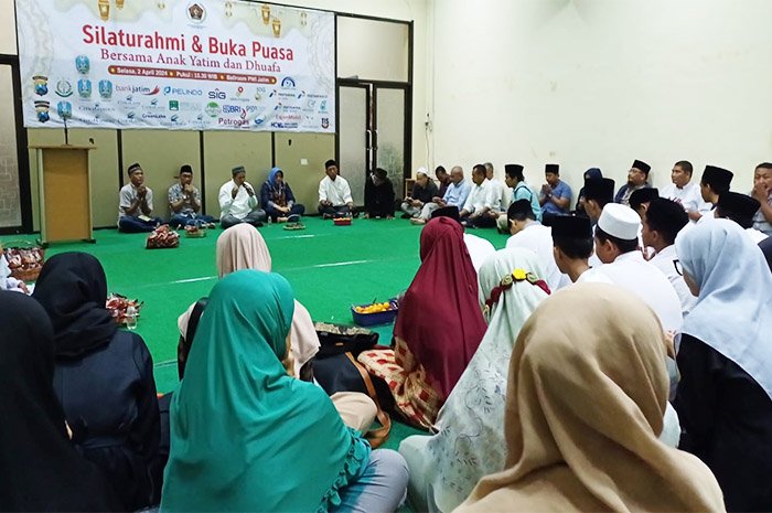 Setiap Akhir Ramadan, Selalu Mentradisikan Berbagi dan Berbuka Bersama Anak Yatim 1 SANTUNAN