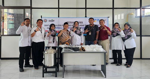 Cetak Lulusan Produktif, Cargill Adakan Teaching Factory di SMK YASMU Manyar 1 c4aba838 0f07 421d 91d8 e9ef20ac2261