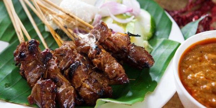 Wajib Tahu! Ini 6 Kelompok Orang yang Harus Membatasi Makan Sate 1 3 Resep Bumbu Sate Sapi yang Gurih Manis dan Berempah Sedap