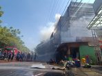 IMG-20240710-WA0017 Salah satu kebakaran yang terjadi di wilayah Krian, Sidoarjo dalam semester pertama tahun 2024.