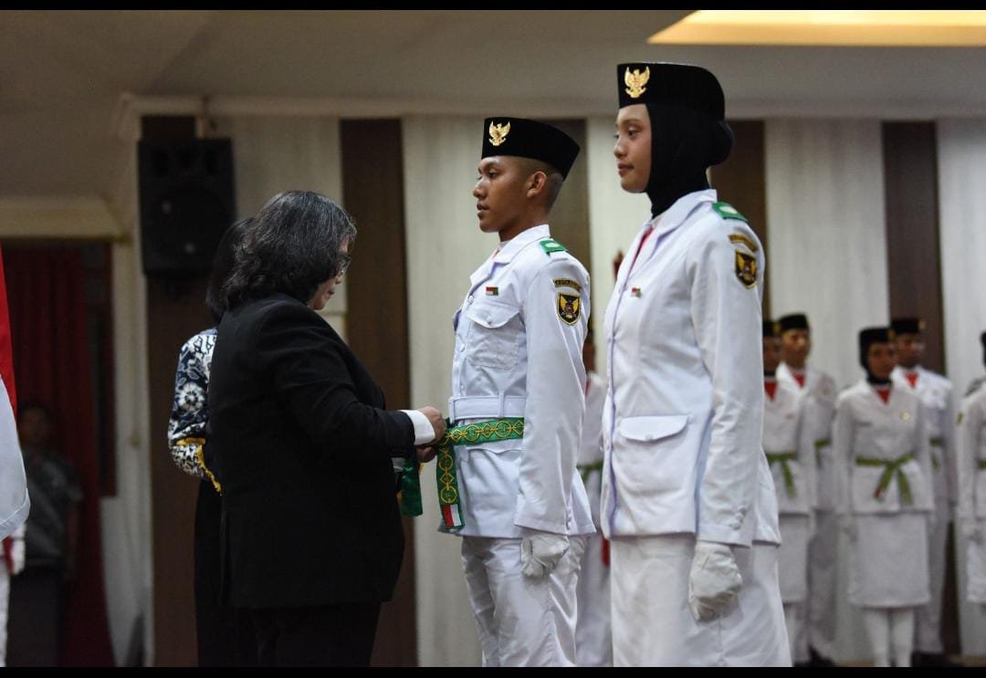 05bc3ed6-2546-484f-9ea4-10463e6e1ec2 05bc3ed6 2546 484f 9ea4 10463e6e1ec2