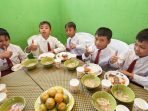 makan gizi makan gizi