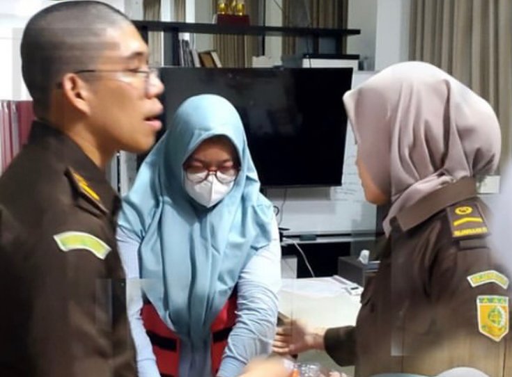 2 Tersangka Korupsi Hibah UMKM Siska dan Joko Dikirim ke Rutan Gresik, Ini Peran dan Modusnya 1 IMG 6725