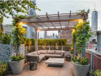 Bosan dengan Rutinitas? Coba 7 Ide Rooftop Garden Ini untuk Relaksasi 5 rooftop gazebo