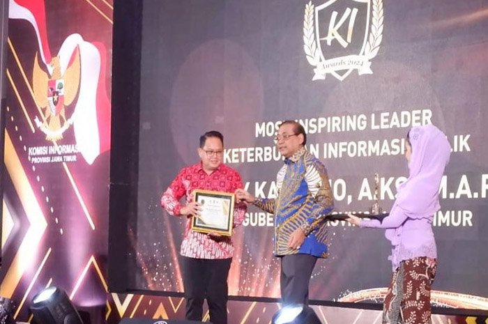 GUBERNUR ADHY KARYONO