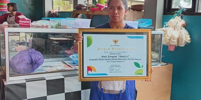 Sego Empok Bu Wakini, Sediakan Kuliner Khas Kota Batu yang Resepnya Berusia Belasan Tahun 1 WhatsApp Image 2024 11 15 at 13.09.15