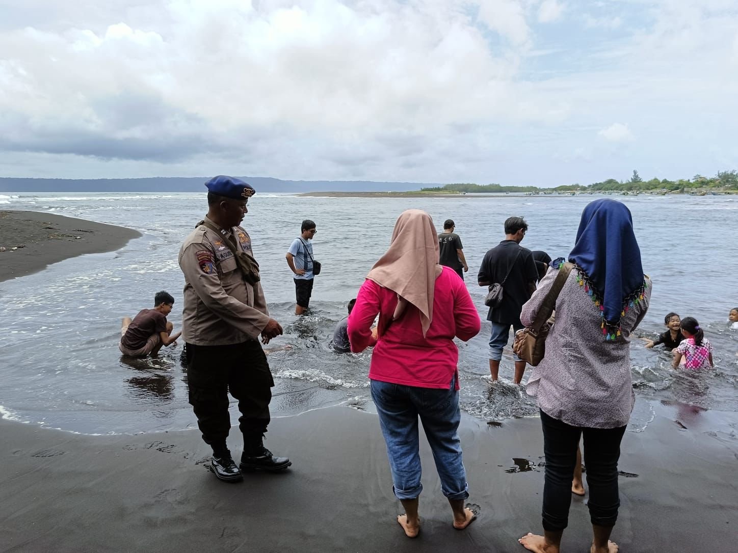 pantai jember