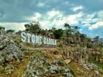 stone golden