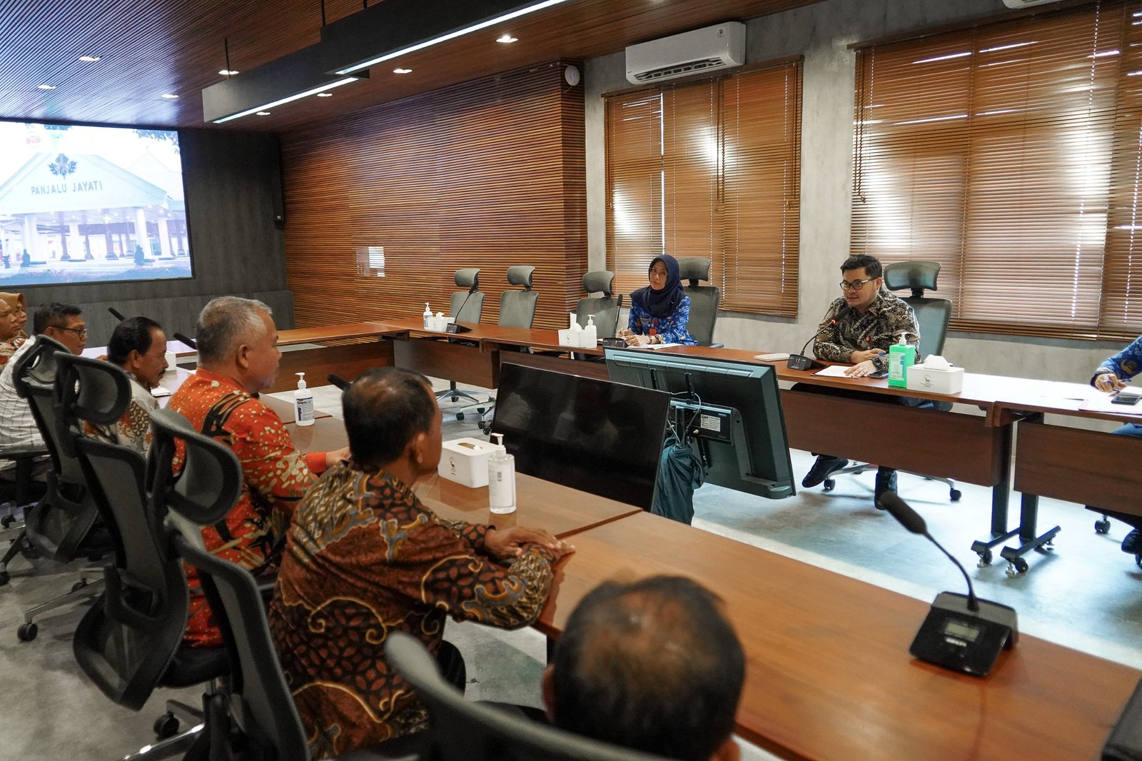 178db82f 0a59 4a68 bc22 5bdee090ea1a