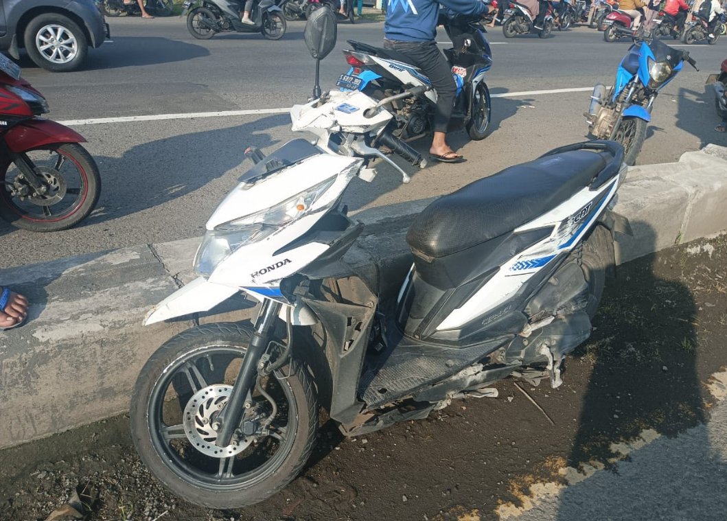 e10382d3 7978 4b18 9f89 2bee9b507a49