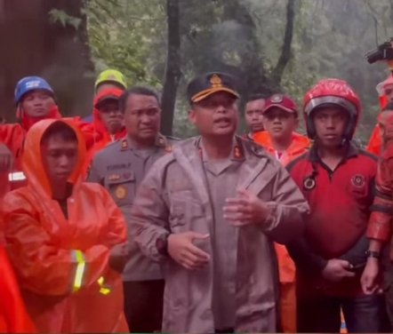 352f6c50-19c7-4cc5-8b79-25e525008222 352f6c50 19c7 4cc5 8b79 25e525008222