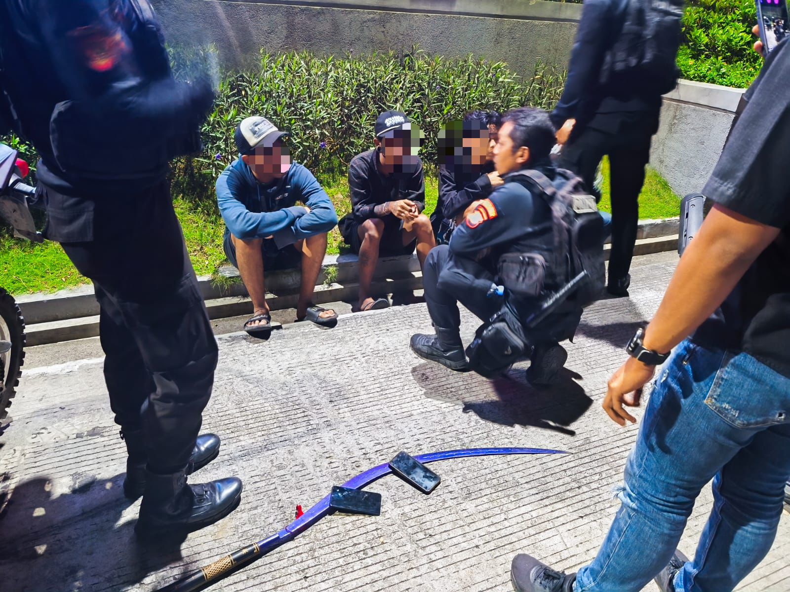 Gagalkan Aksi Tawuran, Tim Kalamunyeng Polres Gresik Amankan Remaja Bawa Celurit Panjang
