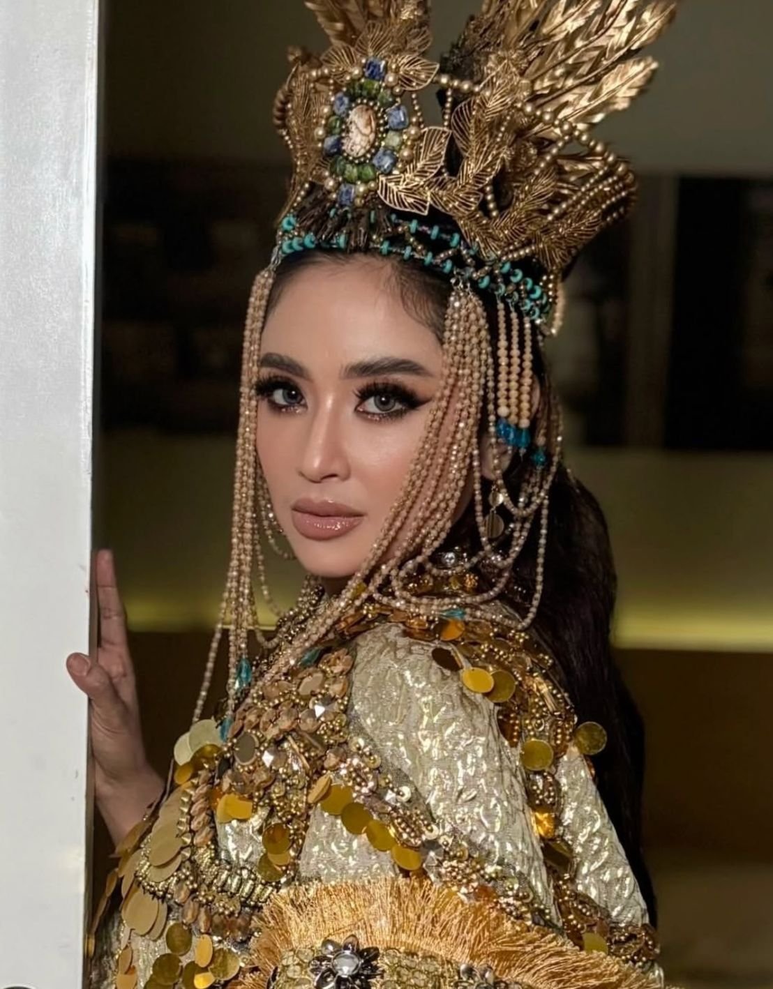 dewi persik