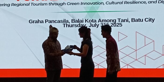 Pemkot Gelar Welcome Dinner TPO Regional Meeting 2025, Targetkan Pariwisata Kota Batu Go Internasional 1 WhatsApp Image 2025 07 31 at 21.29.18