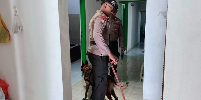Rumah Warga Bebekan Sidoarjo Disatroni Maling, Uang dan Perhiasan Raib 1 30a005d4 c845 44d1 8b61 61f5c74ecb60