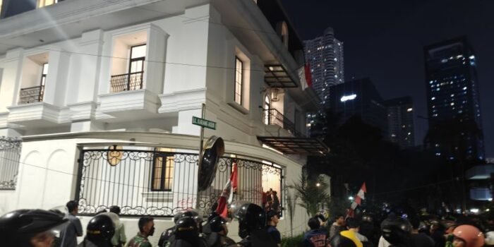 Rumah Eko Patrio di Kuningan Jaksel Dijarah Massa 1 IMG20250830233632 123157