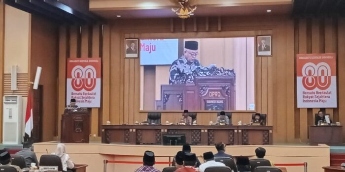 Bupati Malang Sampaikan Jawaban atas Pandangan Fraksi DPRD Terkait Tiga Raperda 1 WhatsApp Image 2025 08 21 at 13.08.33