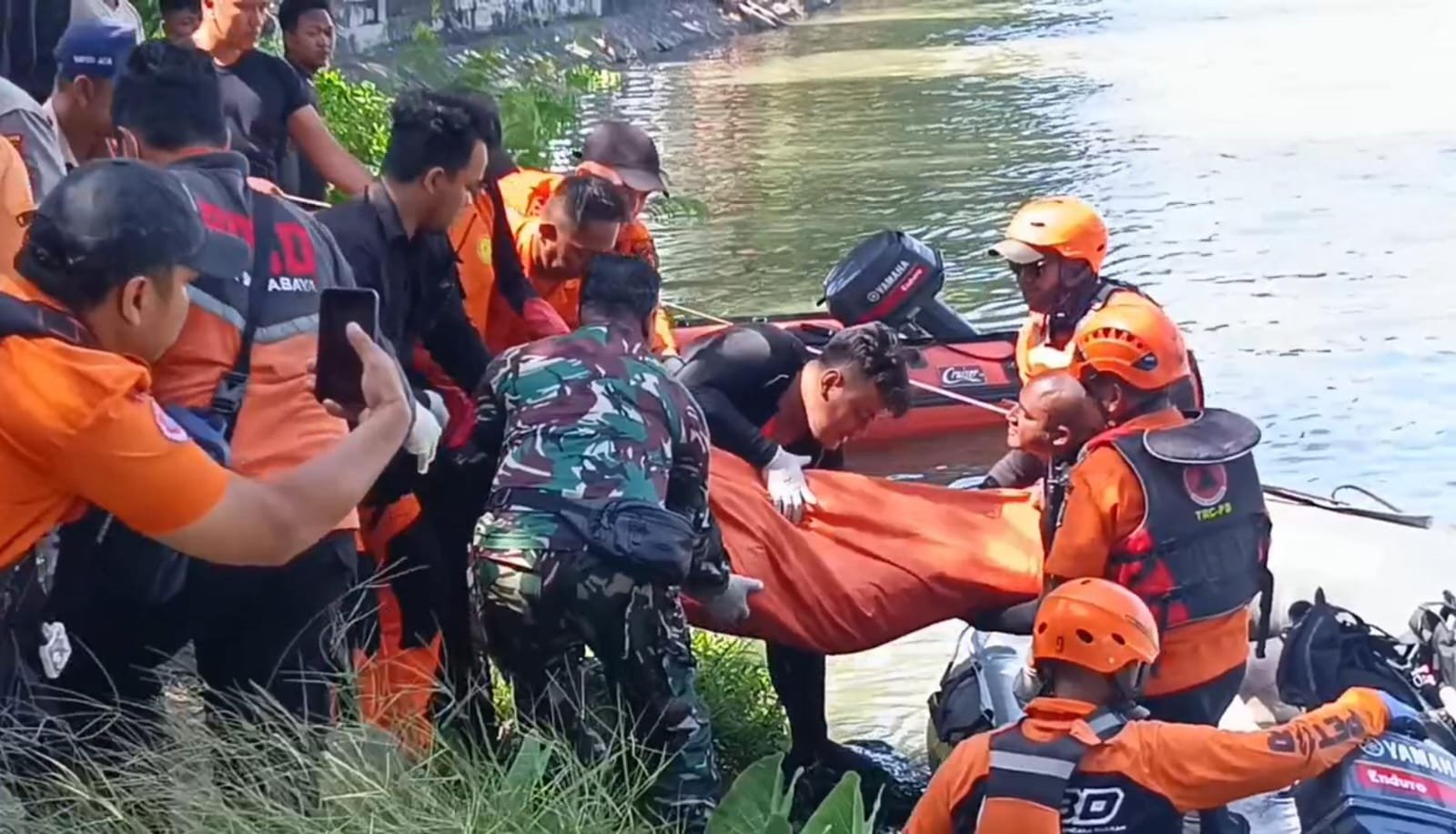 1cecba35 71c8 4ad7 8af6 84d574d4d114