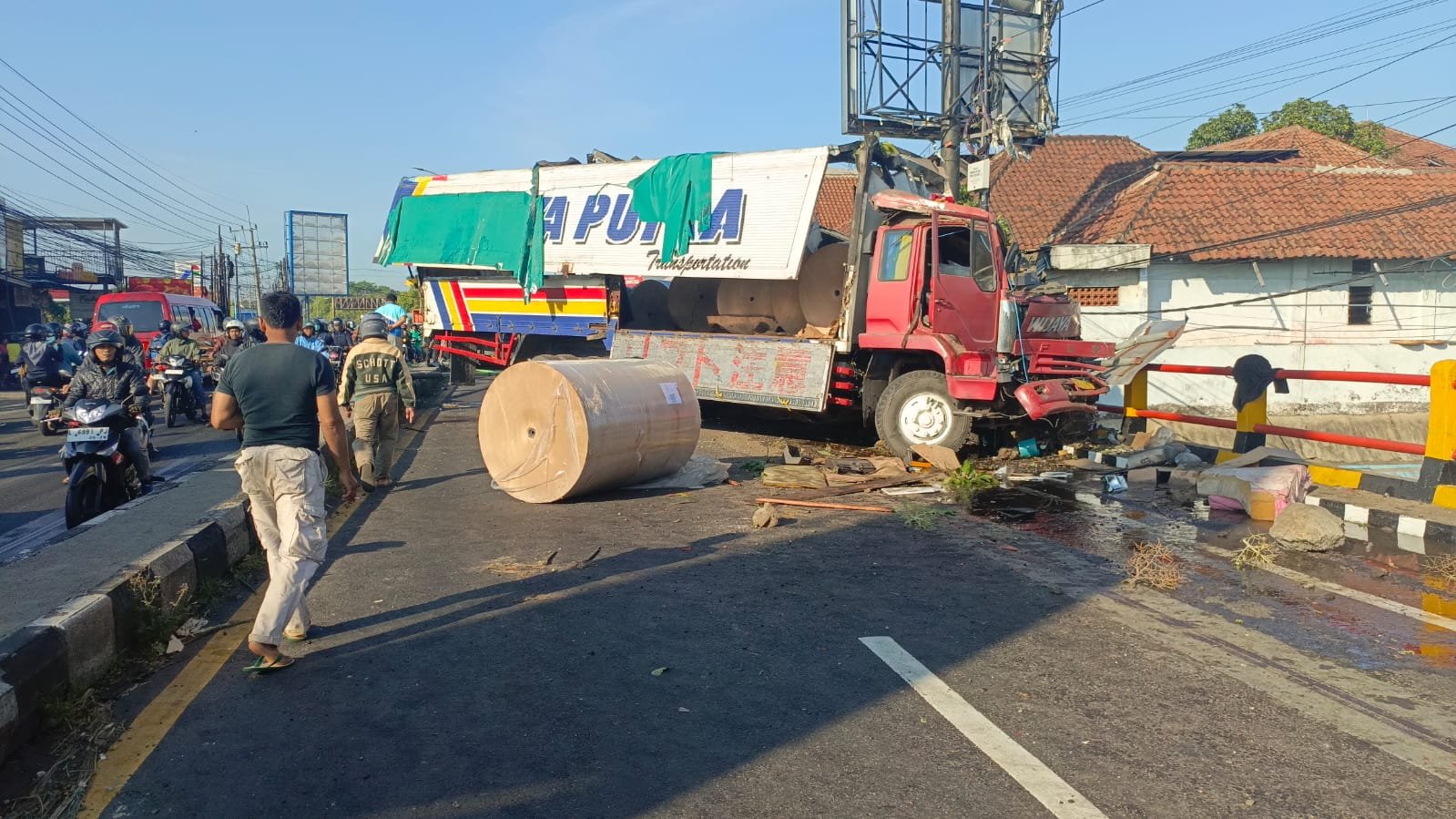 6bccd49b 1549 459e b9f8 2ad2999163aa