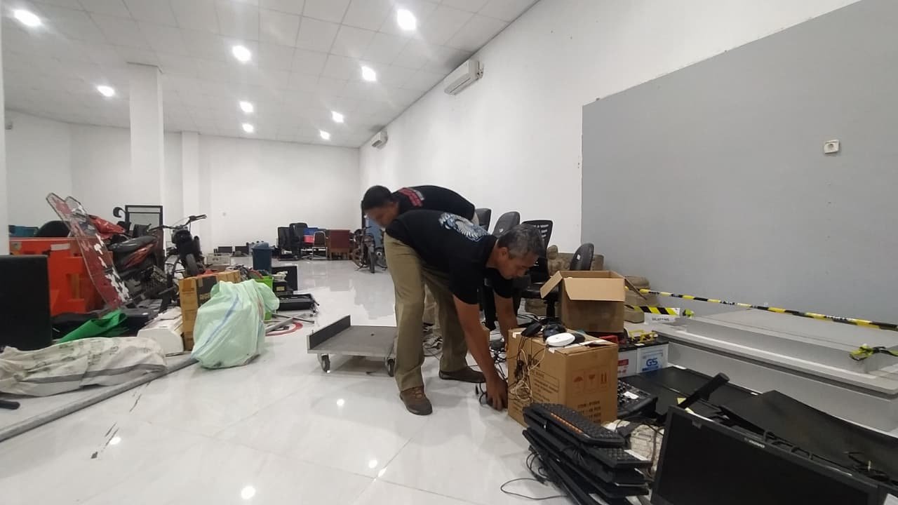 9ad9d205 1918 4210 bdaa 7458f70a9e9f