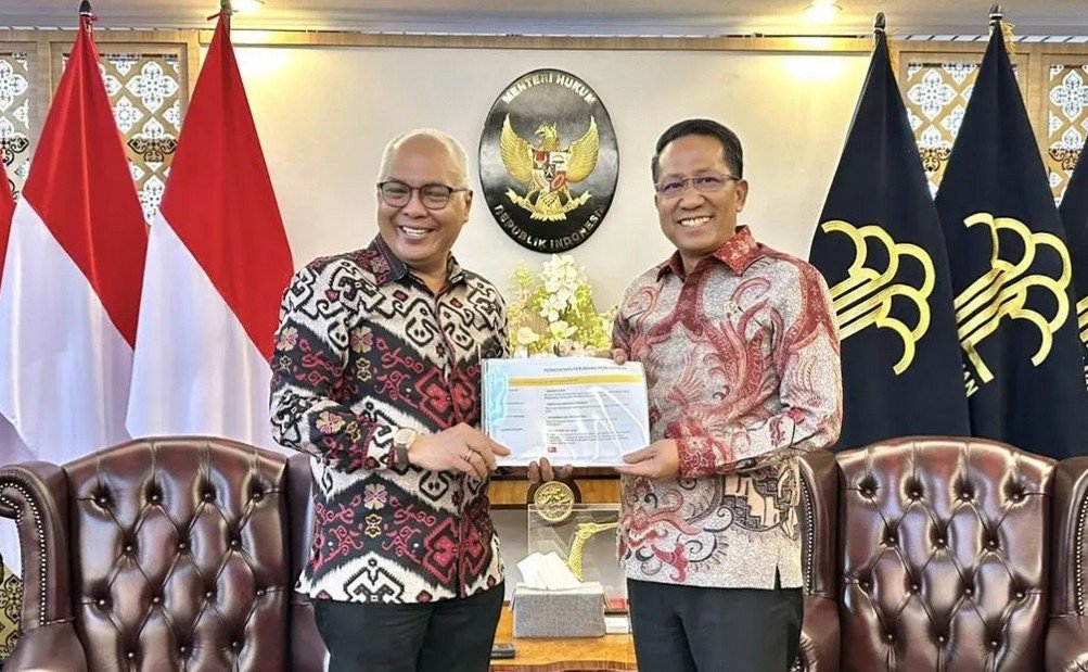 MENTERI HUKUM
