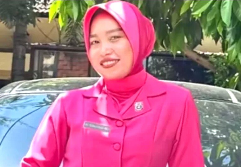 RIZKA SINTIYANI