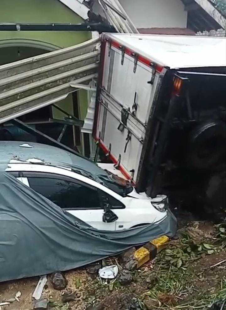 WhatsApp Image 2025 09 18 at 19.56.43