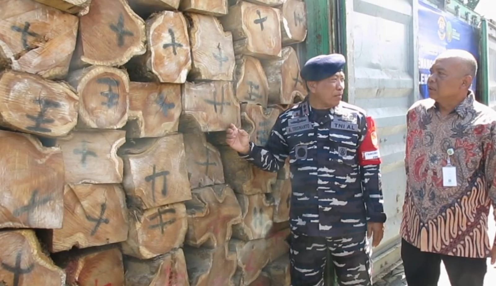 d4dc8aff 2eb1 4fa2 8b55 d7ce6f944645