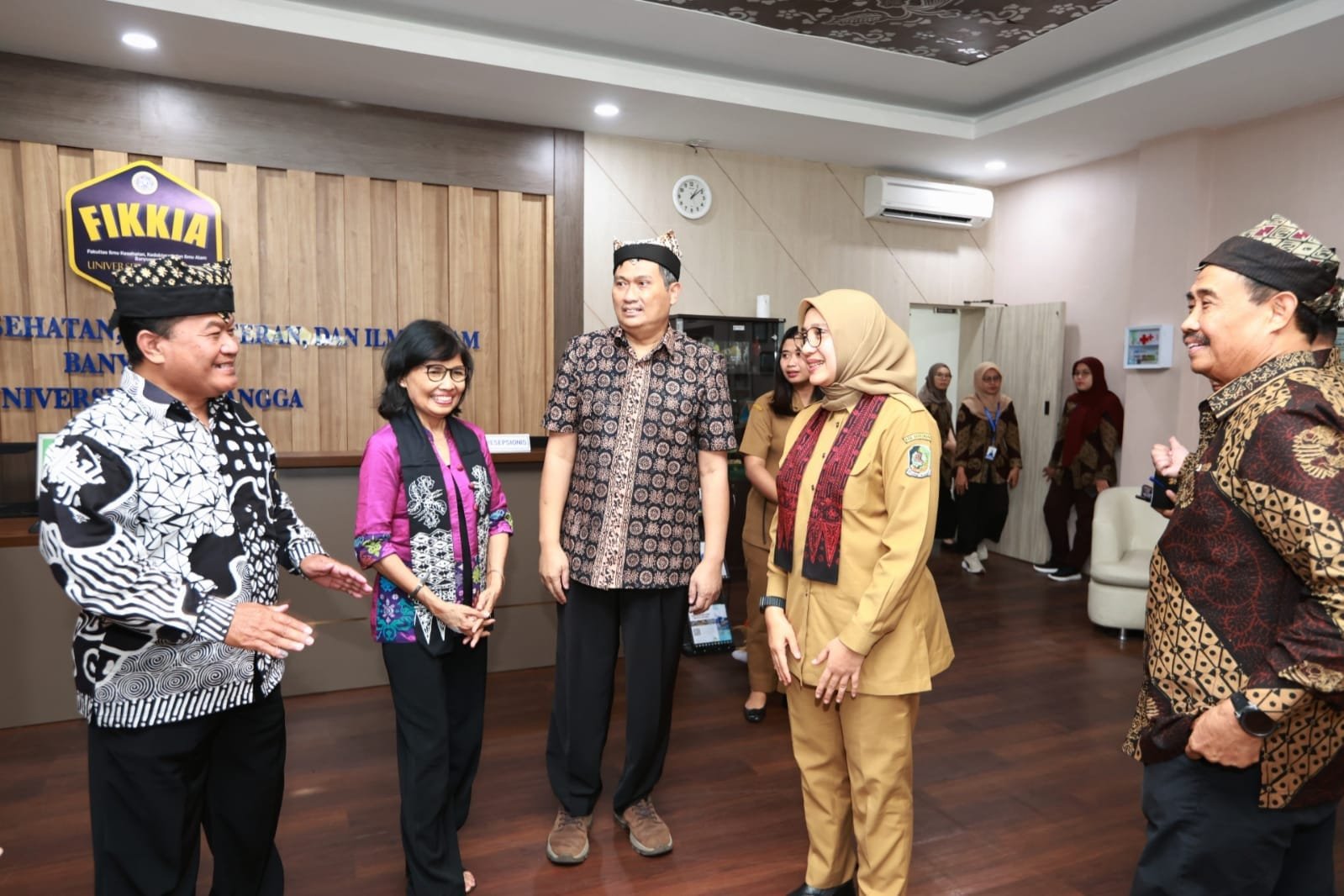 pemkab bwi pemkab bwi