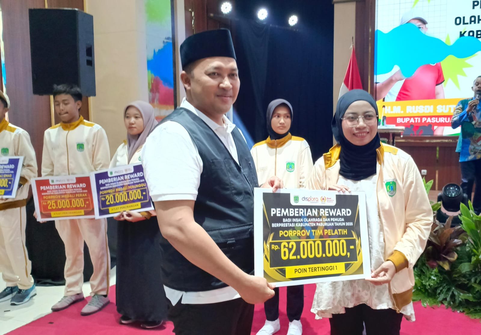 WhatsApp Image 2025-10-25 at 09.41.54 WhatsApp Image 2025 10 25 at 09.41.54