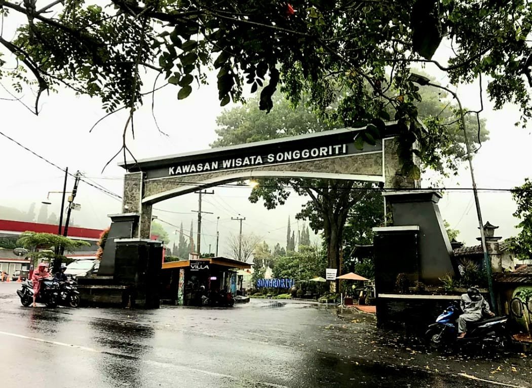 WhatsApp Image 2025-10-29 at 11.56.23 WhatsApp Image 2025 10 29 at 11.56.23