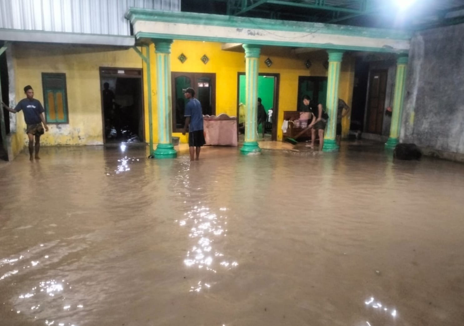 0372bc75 7b7d 42bc b819 d078ba1b6eda