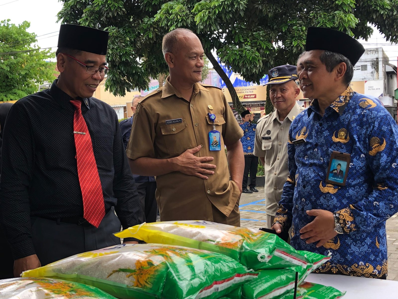 FBB6F7DD-D40B-4EE6-8A42-6E27E02B09F9 FBB6F7DD D40B 4EE6 8A42 6E27E02B09F9 scaled