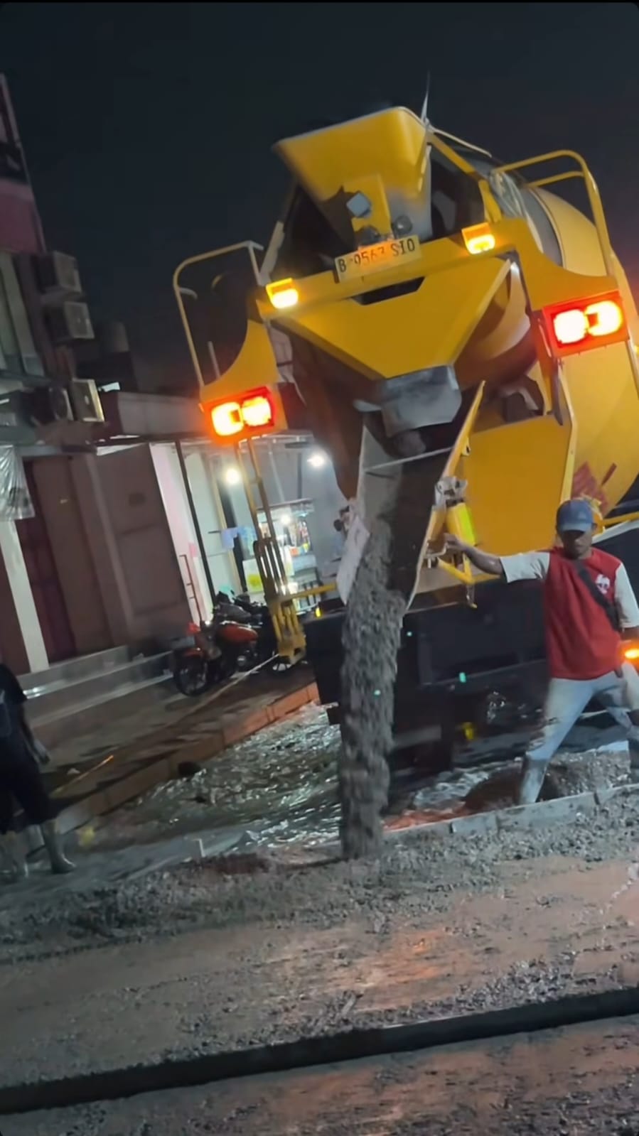 Janji Tinggal Janji, Warga Puri Cendana Tambun Selatan Bekasi Terpaksa Biayai Pengecoran Jalan Mandiri 1 IMG 20251130 WA0012