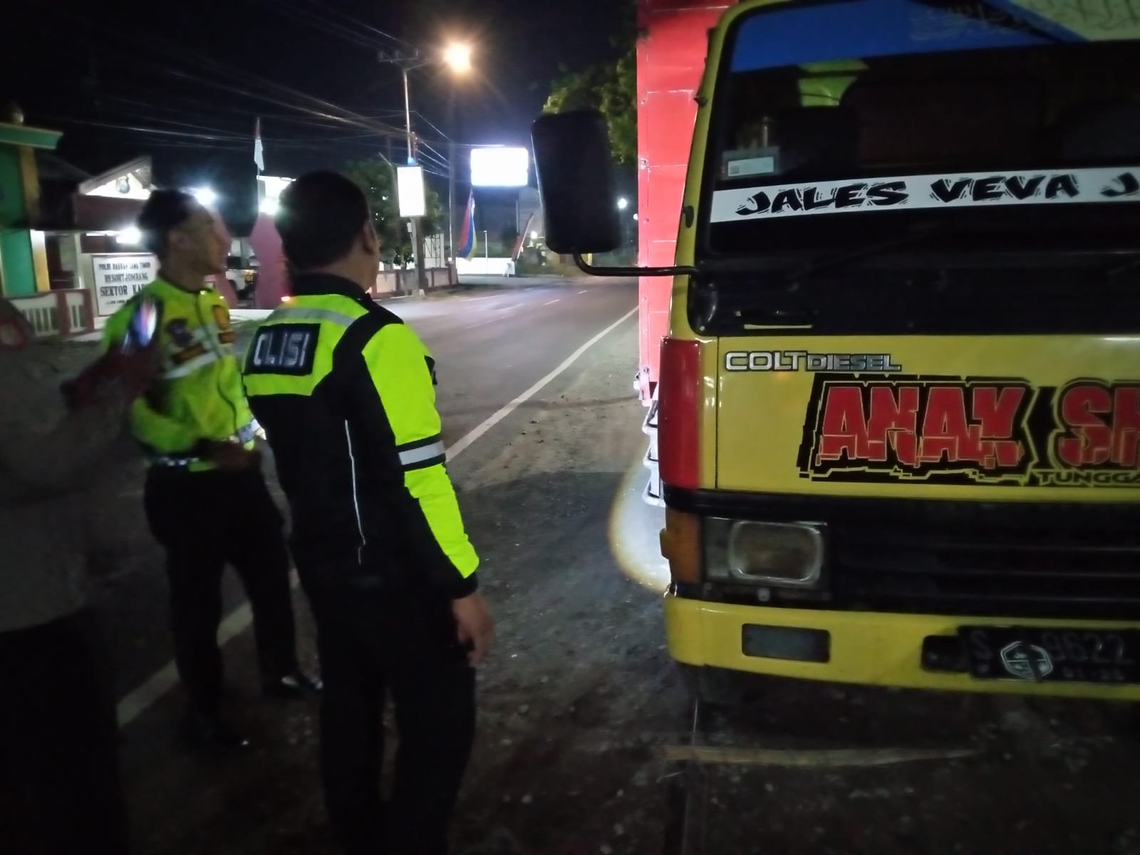 WhatsApp Image 2025-11-01 at 8.31.08 AM WhatsApp Image 2025 11 01 at 8.31.08 AM