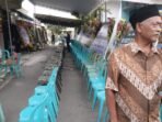 Paman korban di rumah duka (Calvin Budi Tandoyo)