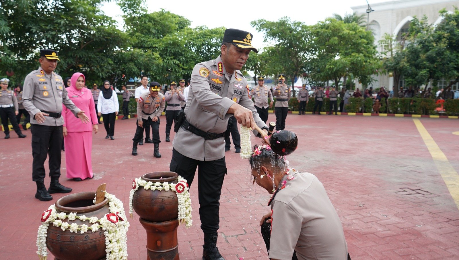 6a847279-95c1-4570-9f78-2d9198e12360