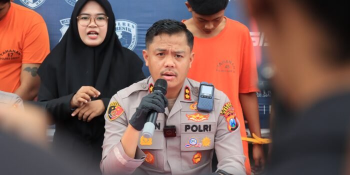 93bc7f07 0e8c 4570 9b74 e86ab8da66dd