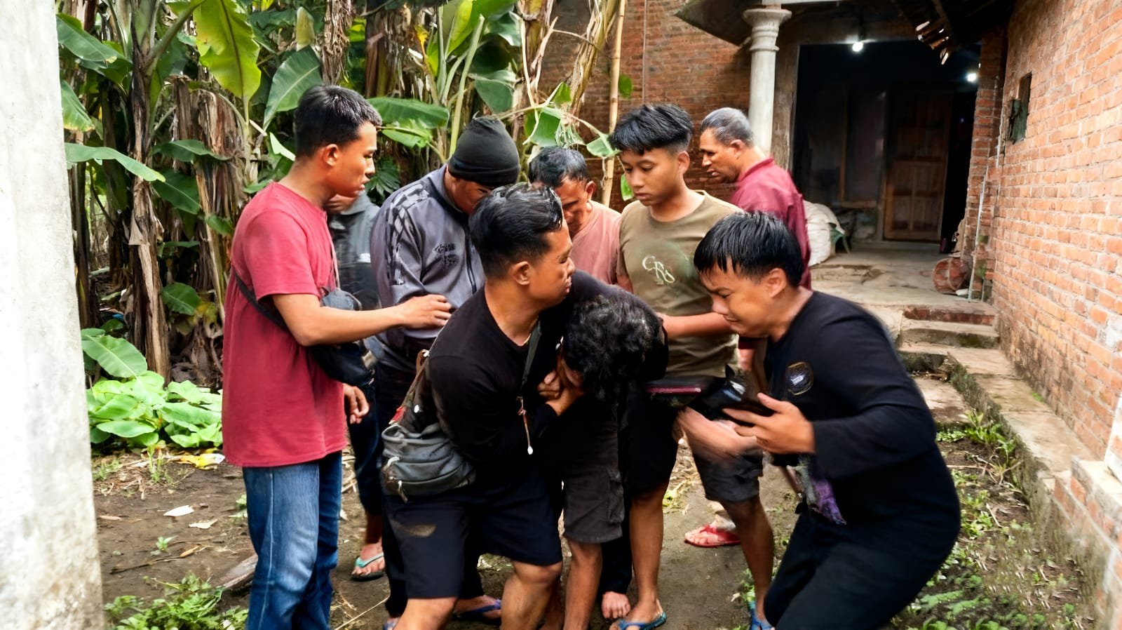 c7e8f92d 7981 4689 b94d 58ac6fb676d2