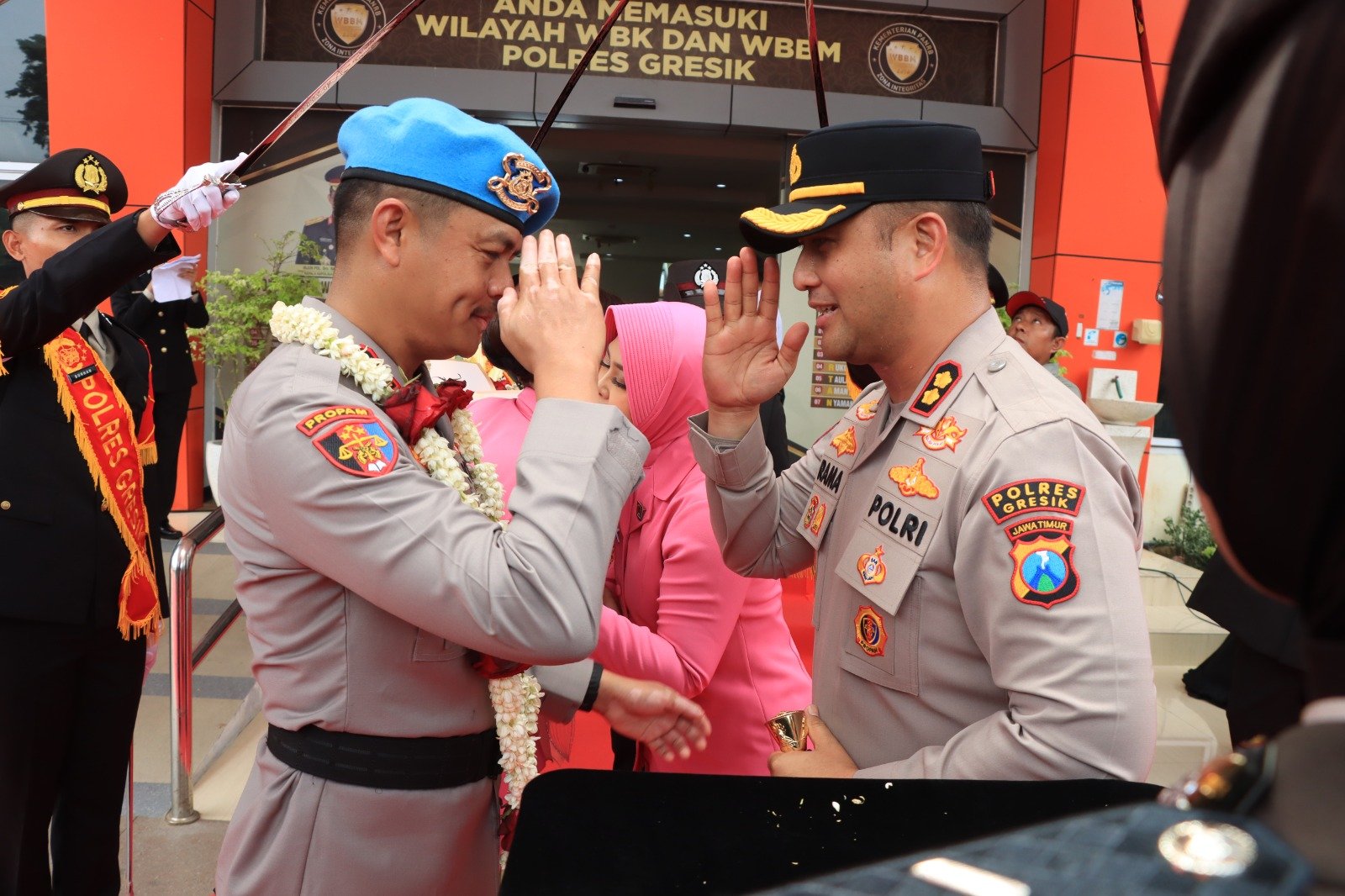 cf326958 6b63 4fad 9842 30cfd5a9e33b