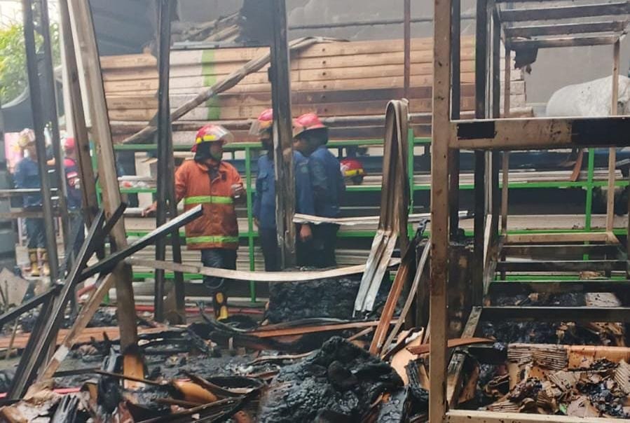 e0a8a8a4-7306-43d0-833f-3675d7cc917d e0a8a8a4 7306 43d0 833f 3675d7cc917d